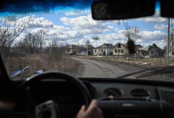 Выжившая при оккупации Суджи беженка умирает от рака. Врачи дают ей два месяца, а чиновники затягивают с выплатами
