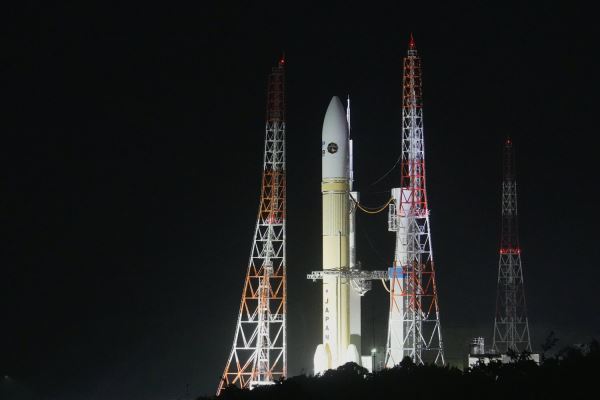 Япония запустила в космос свой новый грузовой космический корабль HTV-X. Его детальный обзор и видео запуска.