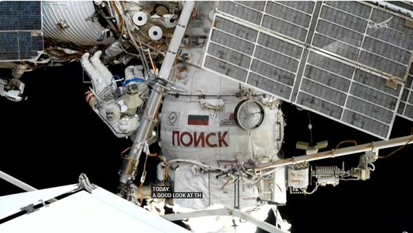 Российские космонавты совершили выход в открытый космос