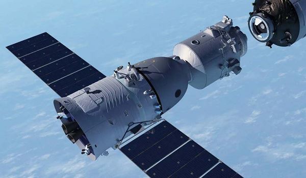«Шэньчжоу-22» пристыковался к Китайской космической станции
