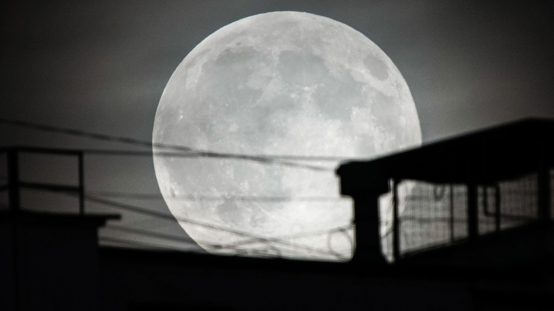 Что категорически нельзя делать в последнее полнолуние 2025 года