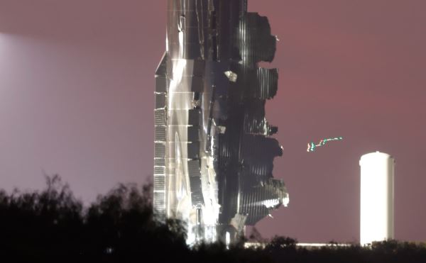 Испытания новой версии ускорителя Starship закончились повреждением ракеты