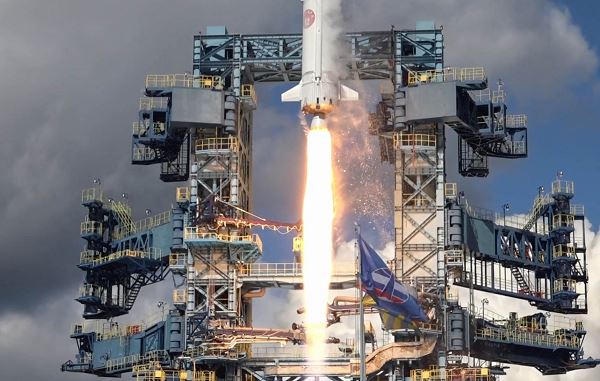 С Плесецка запущены спутники Минобороны России