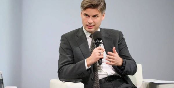 Дмитрий Баканов: Необходимо сокращать время от разработки технологий до их внедрения